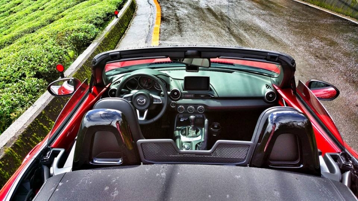 敞篷之樂! Mazda MX-5開箱, 山路操控試駕心得分享