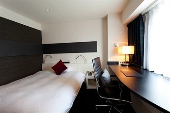 日本親子遊【一歲半小孩兒的京都大阪還願之旅】 PART 1 行前準備篇-行李準備、接機送機、飯店選擇、購票交通