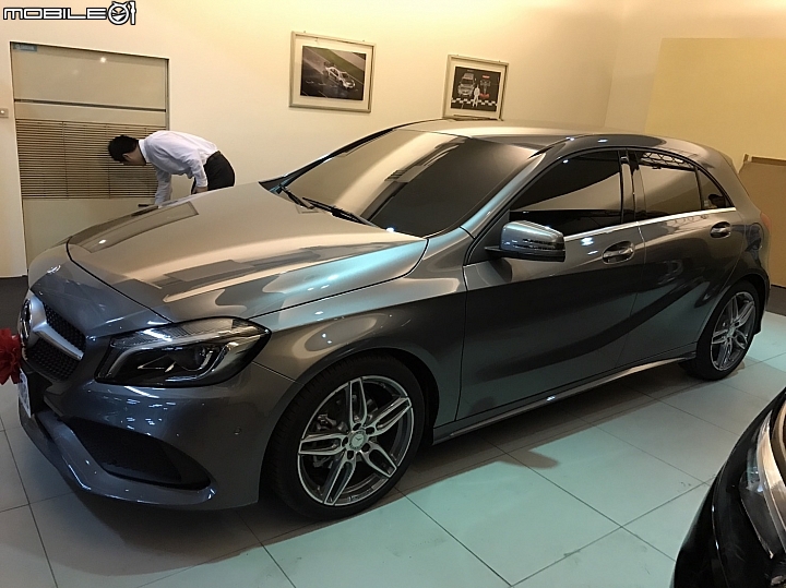 人生第一台車 Benz A180 AMG LINE 17年式開箱與人生第一次看賓士被羞辱心酸文。