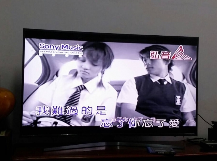 三星55吋4K電視UA55KU6400WXZW開箱