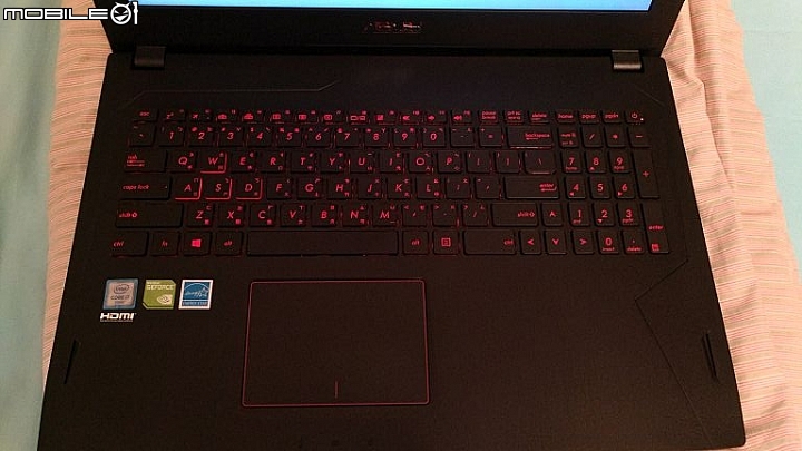 速開箱 ASUS 偽 STRIX的 FX502 遊戲機