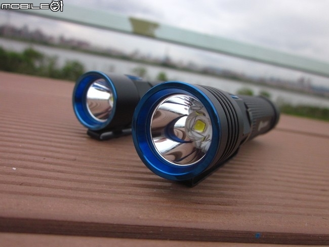OLIGHT S10R III (16340) & S30R III (18650) 好用方便隨充EDC