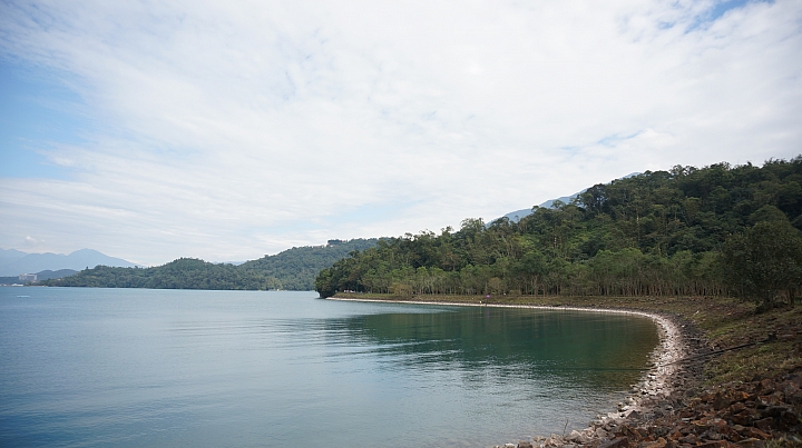 秋高氣爽,浸浴暖湯,人生第一個百岳。