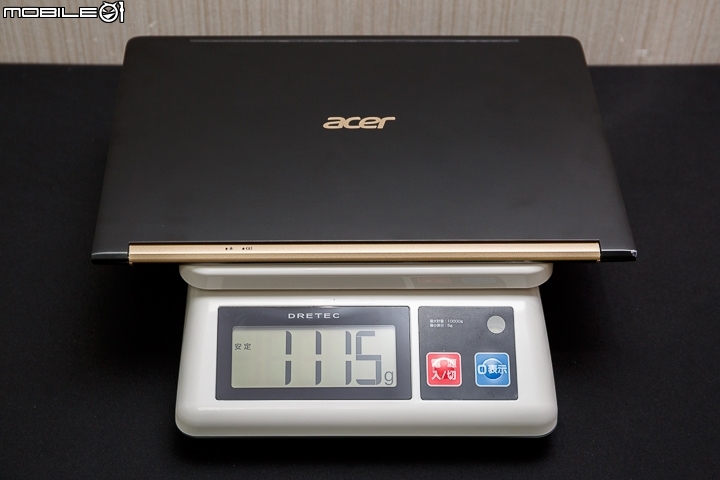 Acer Swift 7 約莫 1cm 的極致輕薄