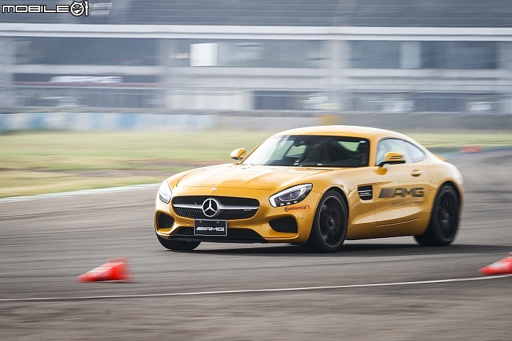 強悍新成員到來!Mercedes-AMG E43 4MATIC發表暨大鵬灣賽道AMG Performance Tour性能駕馭之旅體驗