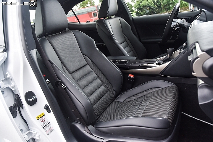 細部有感進化 Lexus 2017年式小改款IS200t F Sport Navi試駕報導