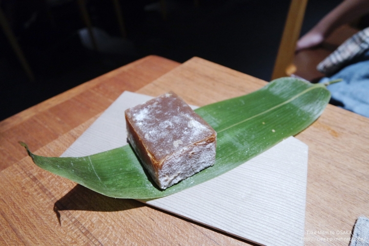 京都日式甜點│ゼンカフェZEN CAFE【拖著媽媽去關西】│鍵善良房新極簡概念店,老鋪的招牌新甜點「葛切」超級推薦│tabelog分數頗高,日本人午茶的私密咖啡館