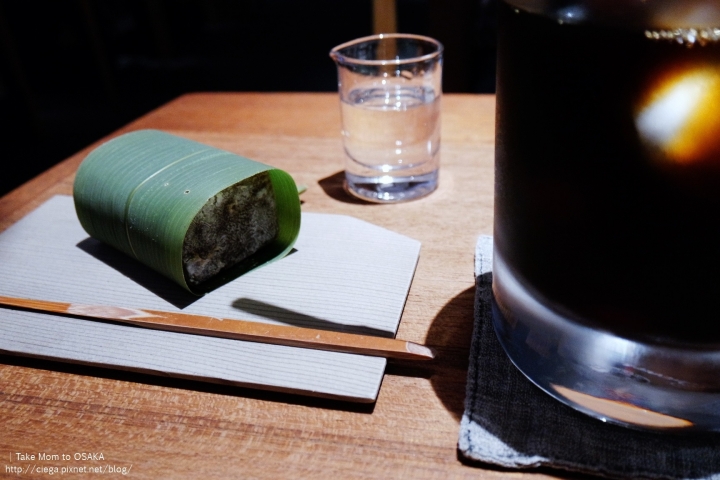 京都日式甜點│ゼンカフェZEN CAFE【拖著媽媽去關西】│鍵善良房新極簡概念店,老鋪的招牌新甜點「葛切」超級推薦│tabelog分數頗高,日本人午茶的私密咖啡館
