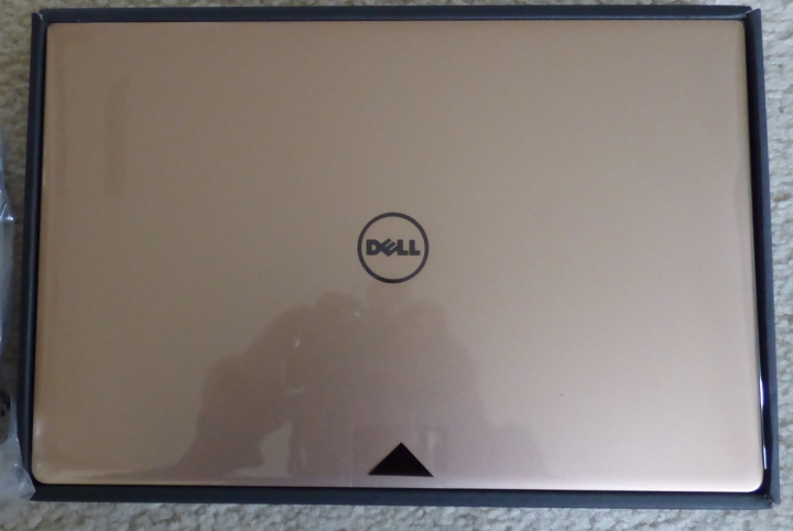 Dell XPS 13 9360 玫瑰金 i5 8GB 256GB SSD 開箱
