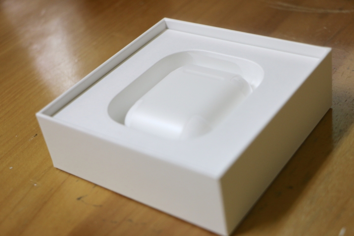 2016 MacBook Pro(無Touch Bar版)+AirPods「真無線」藍芽耳機開箱&體驗文