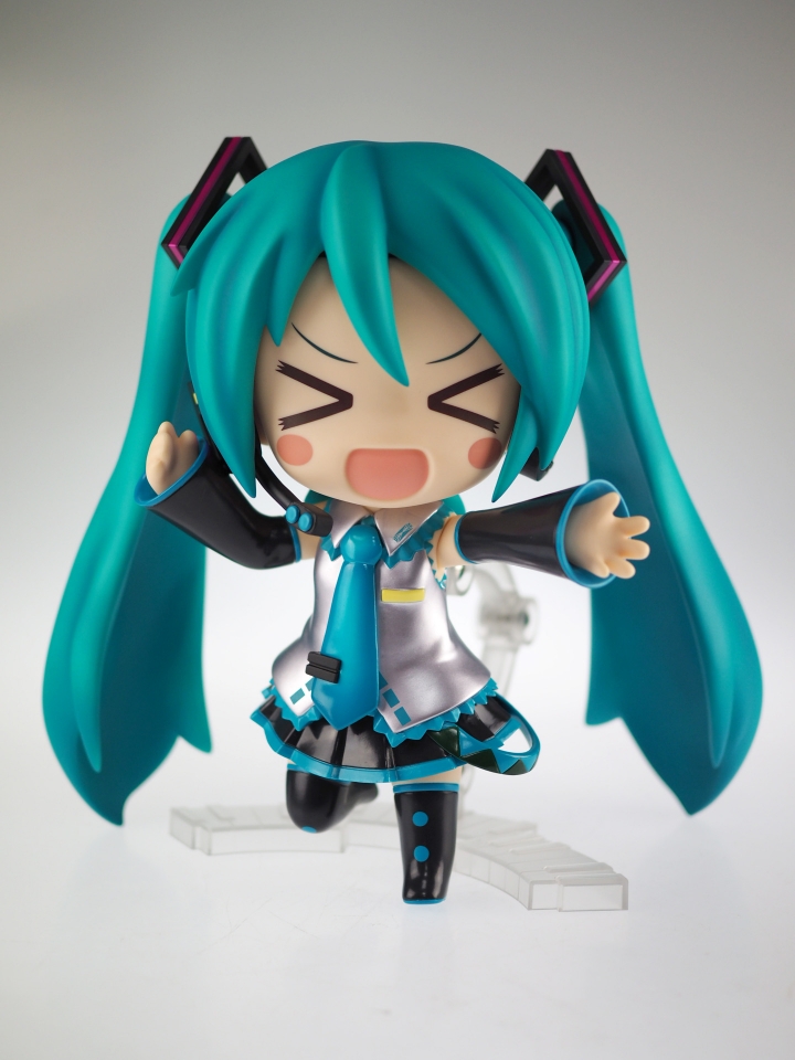 進擊の初音! 超大型黏土人初音ミク開箱