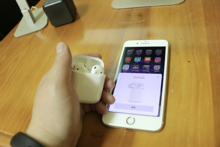 2016 MacBook Pro(無Touch Bar版)+AirPods「真無線」藍芽耳機開箱&體驗文