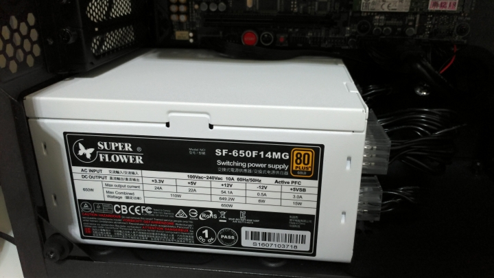 ﹝開箱﹞大爆預算的56K遊戲機 - 我終於也是ROG的一員了
