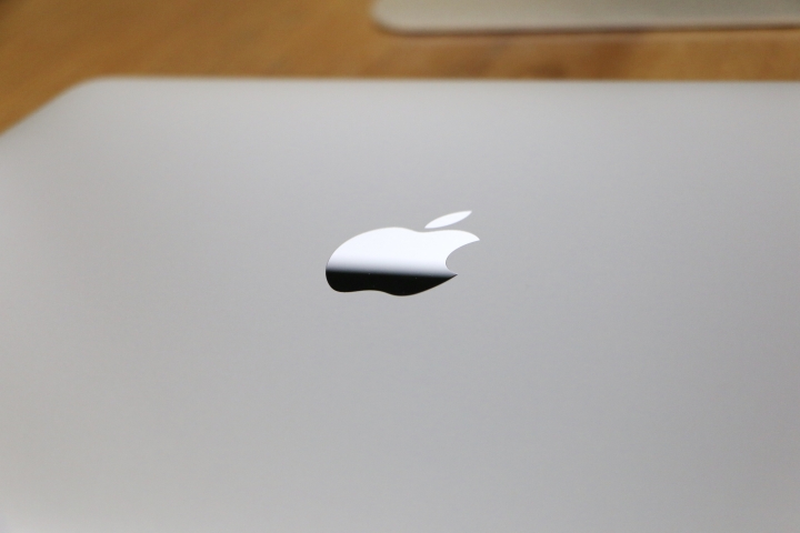 2016 MacBook Pro(無Touch Bar版)+AirPods「真無線」藍芽耳機開箱&體驗文
