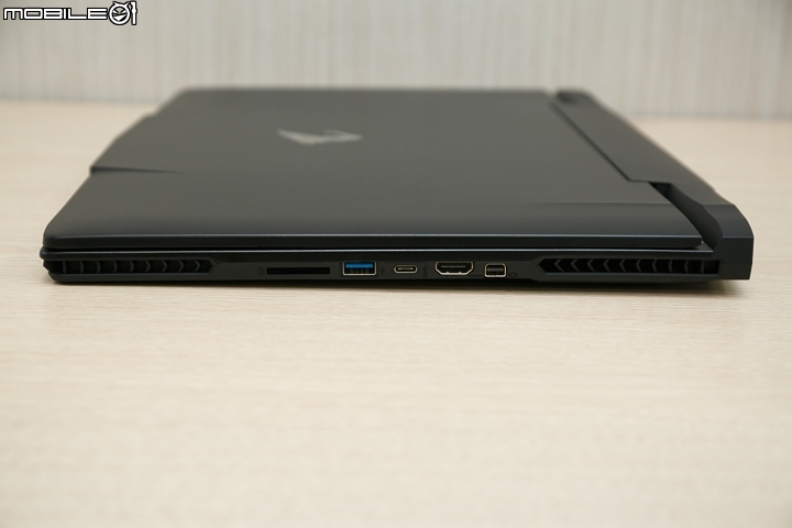 AORUS X7 v6 力與薄型的體現