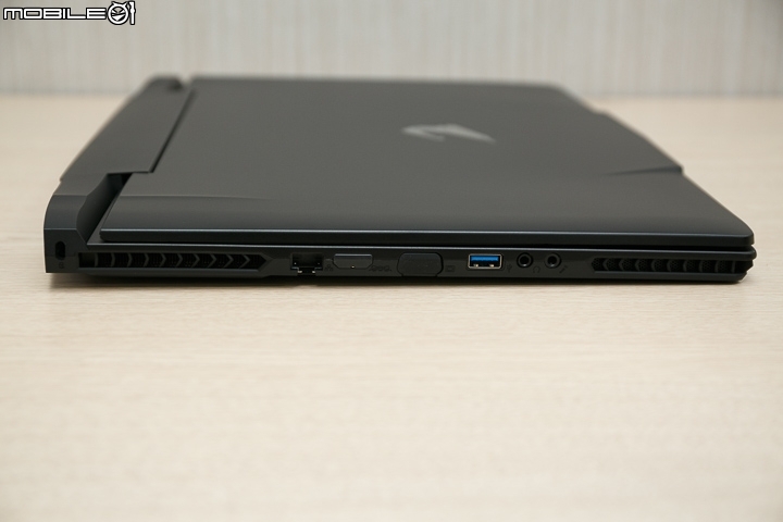 AORUS X7 v6 力與薄型的體現