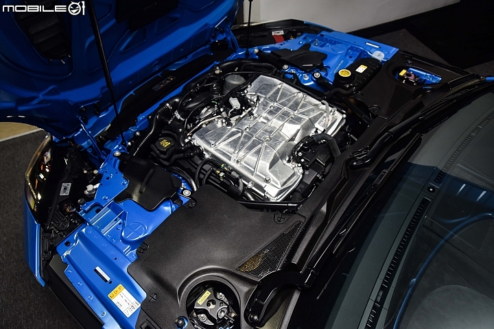 【採訪】猛豹出閘! Jaguar F-Type SVR 2017台北車展預賞