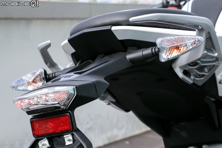 輕巧樂趣不受限 2016 BMW Motorrad G 310 R 正式抵台