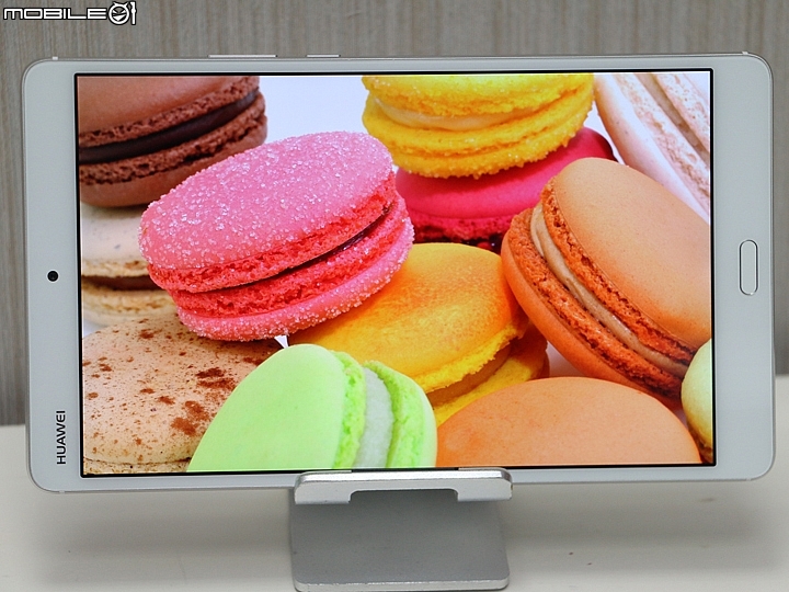 華為MediaPad M3 可語音通話 搭配Harman Kardon雙喇叭