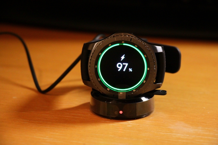 【12/1】Samsung Gear S3 Frontier 開箱文