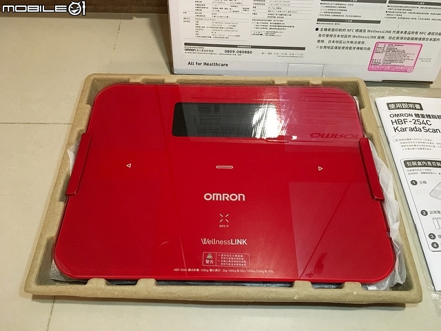 【開箱】OMRON 歐姆龍藍芽智慧體重體脂計HBF-254C