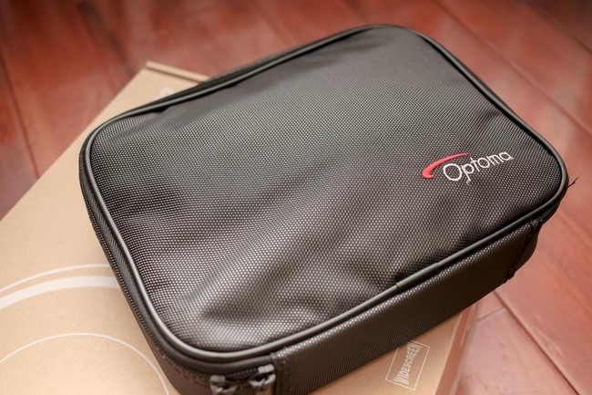 【開箱】Optma ML750ST短焦行動投影機分享