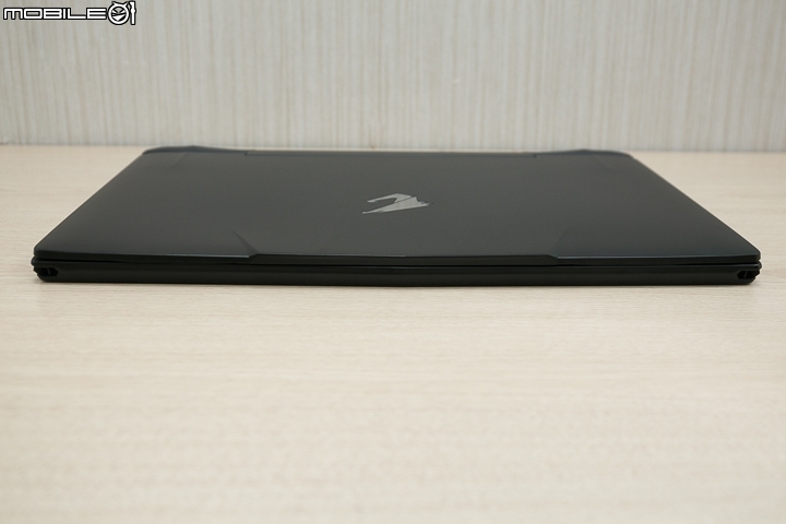 AORUS X7 v6 力與薄型的體現
