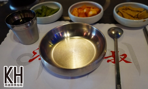 高雄岡山美食推薦《江南大叔》韓式銅板烤肉部隊鍋
