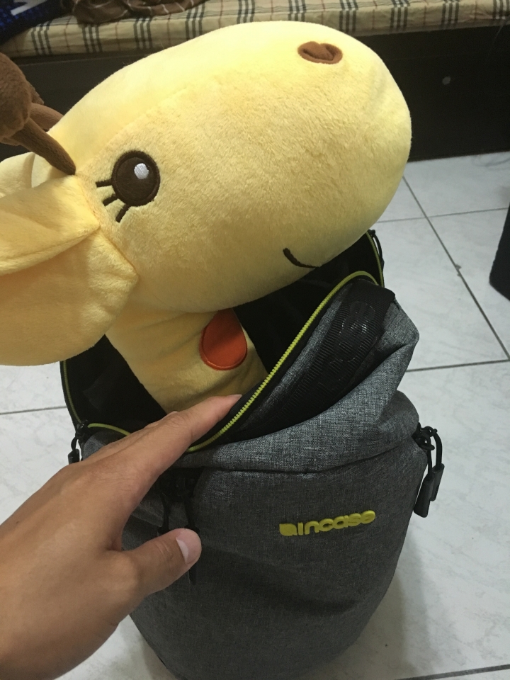 Incase reform action camera backpack 13" 開箱及兩機三鏡一閃一筆電