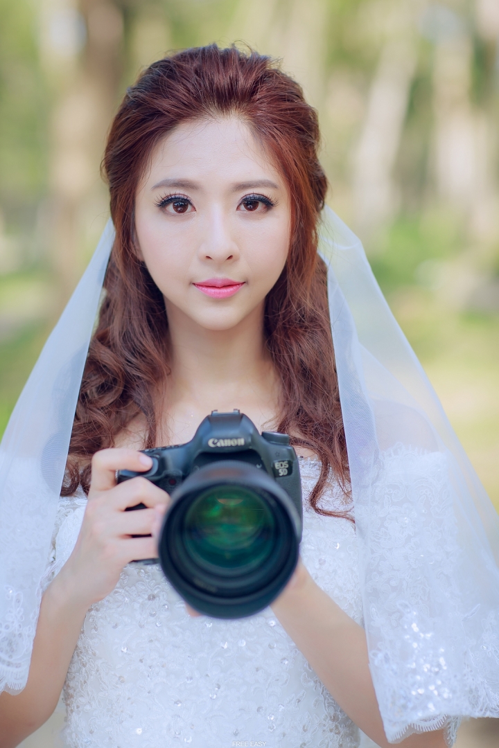 Sigma 85mm F1.4 DG HSM Art 超誇張的大眼睛