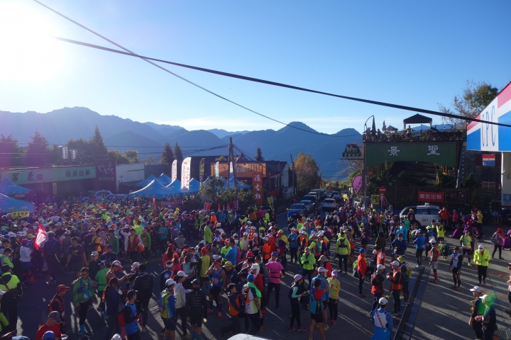 漫步雲端微筆,2016合歡山越野馬拉松,