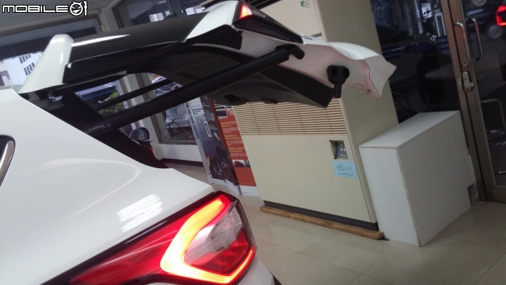 New kuga 看車趣-1/5下訂了--1/18交車---1/21貼隔熱紙