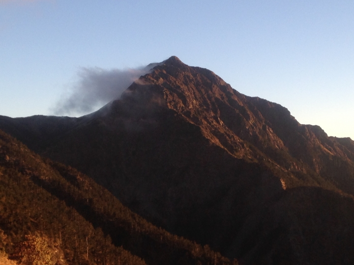 神奇賤包--準重裝南湖大山雙日行