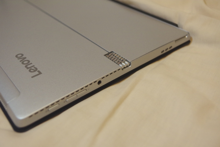 第一台2in1平板 Lenovo Miix 510開箱~
