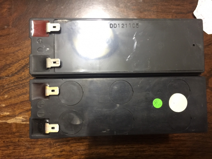 CyberPower 625VA (CP625HGa)電瓶更換 (已更換同規電瓶)