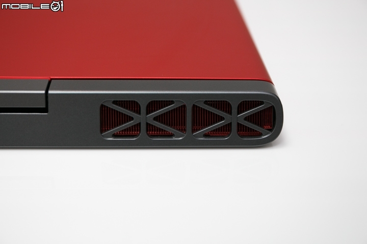 Dell Inspiron 15 Gaming 鮮紅的遊戲體驗