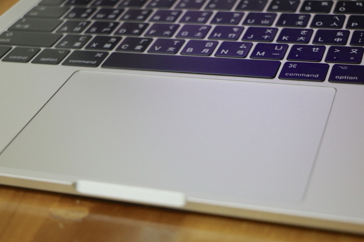 2016 MacBook Pro(無Touch Bar版)+AirPods「真無線」藍芽耳機開箱&體驗文