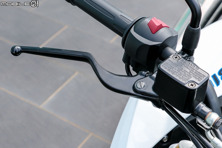 輕巧樂趣不受限 2016 BMW Motorrad G 310 R 正式抵台