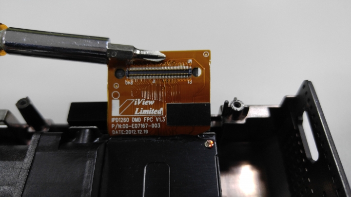DIY 更換 ASUS P2M 投影機 DMD 元件