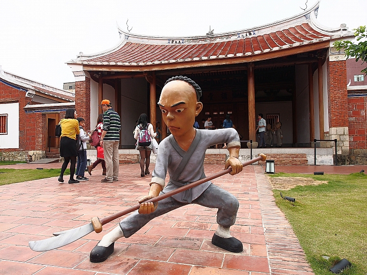 來看Q版公仔念書與考試 -- 高雄 鳳山 鳳儀書院