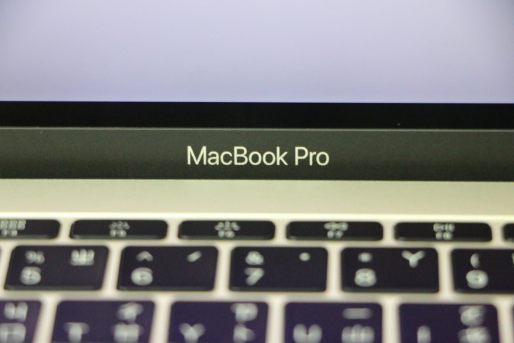 2016 MacBook Pro(無Touch Bar版)+AirPods「真無線」藍芽耳機開箱&體驗文