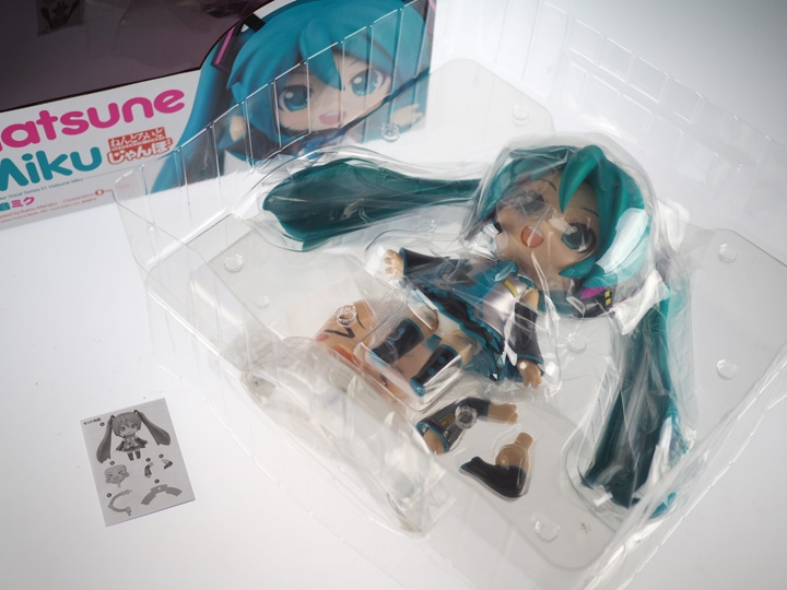 進擊の初音! 超大型黏土人初音ミク開箱