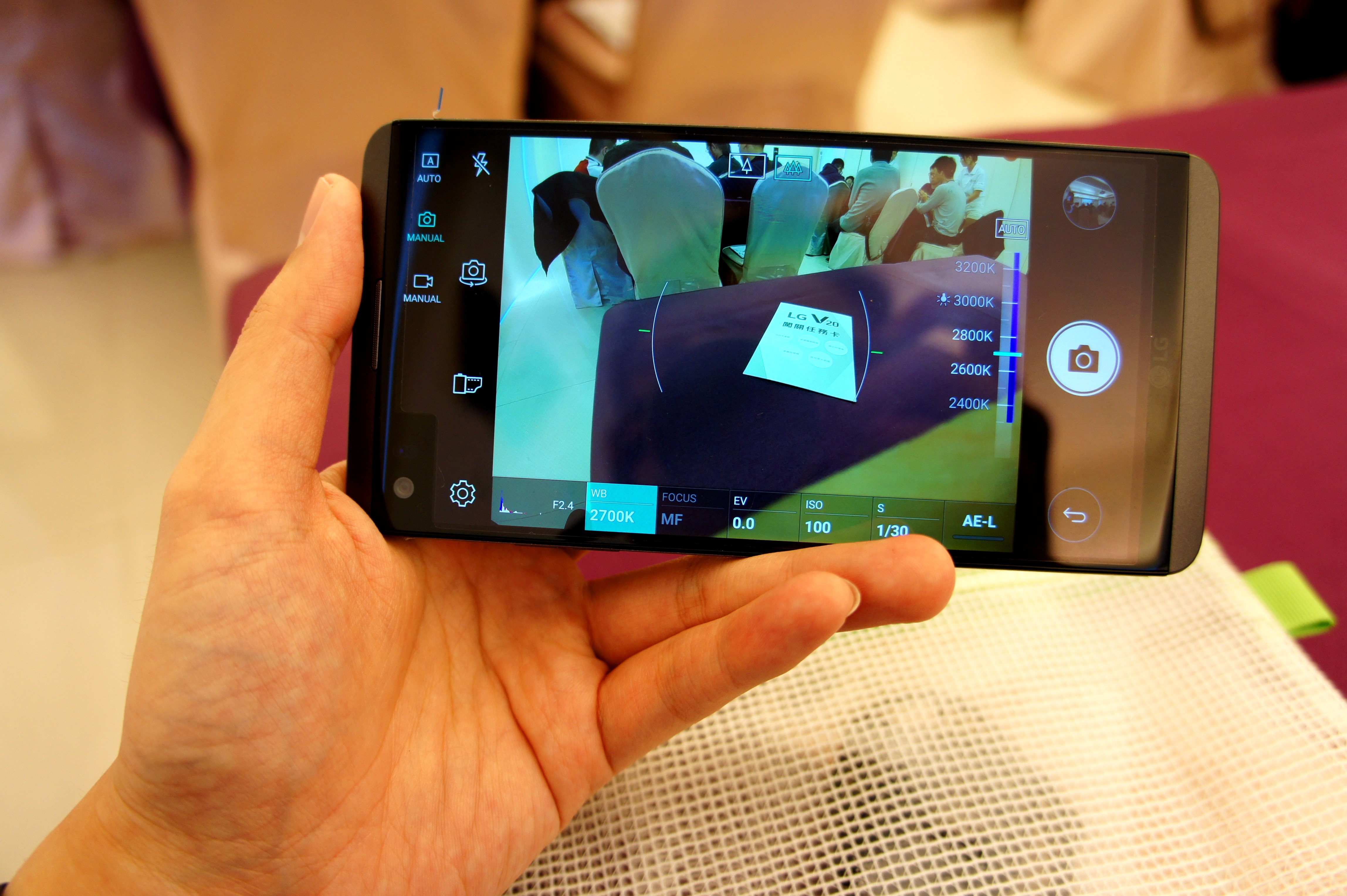 LG V20 深度體驗會台中場,欣賞其動人心弦的音樂播放能力以及向來優秀的拍照DNA,深入體會LG的用心之作。