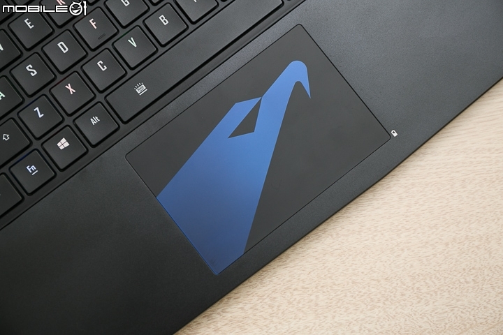 AORUS X7 v6 力與薄型的體現