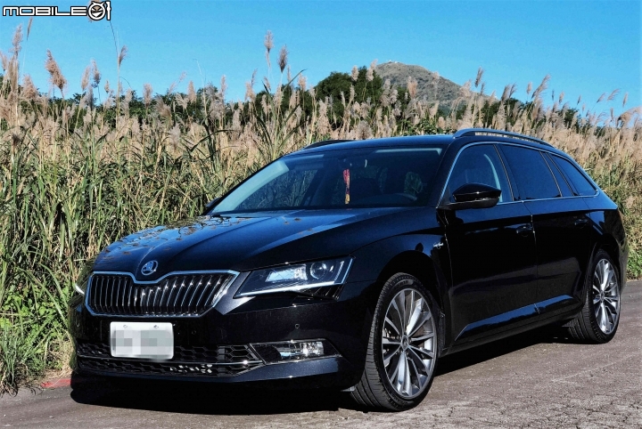 【不專業開箱】SKODA Supberb Combi 2.0 TSI -- 帶回家兼大會師曬曬圖