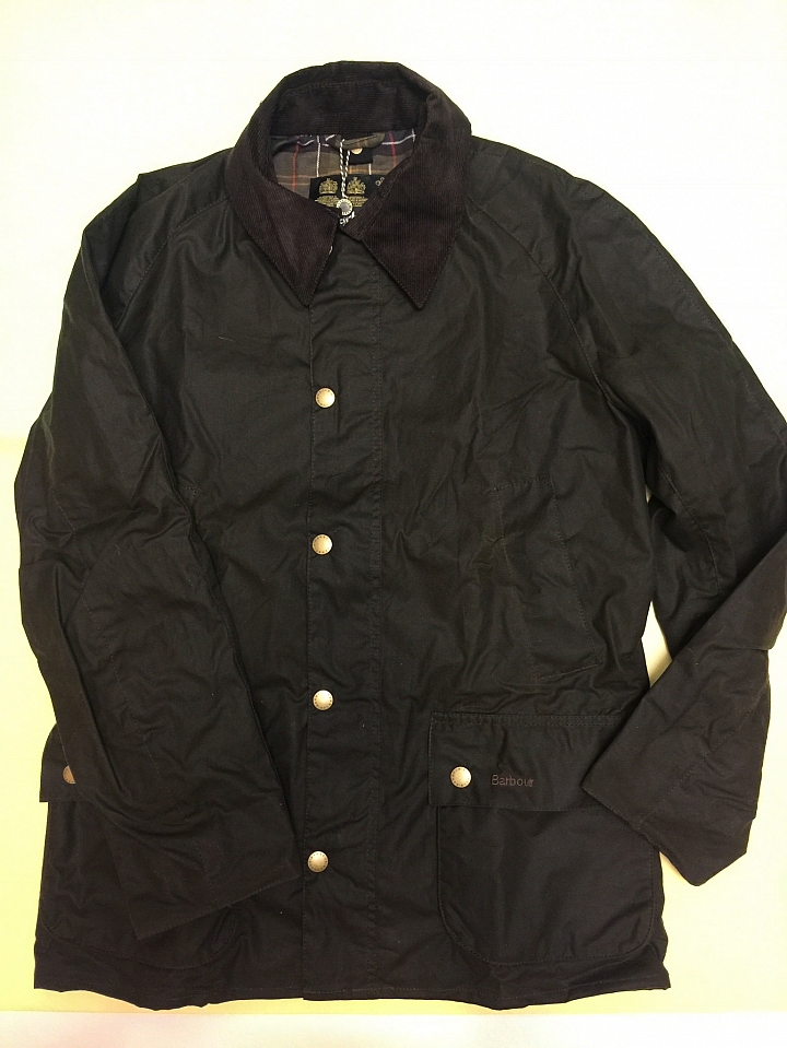 有英國皇室認證, 哪還需要狗鐵絲. Barbour Ashby Wax Jacket