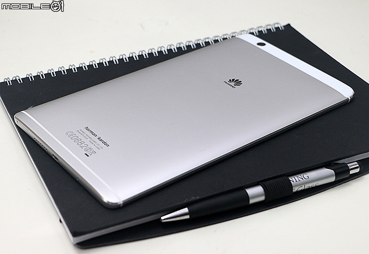 華為MediaPad M3 可語音通話 搭配Harman Kardon雙喇叭
