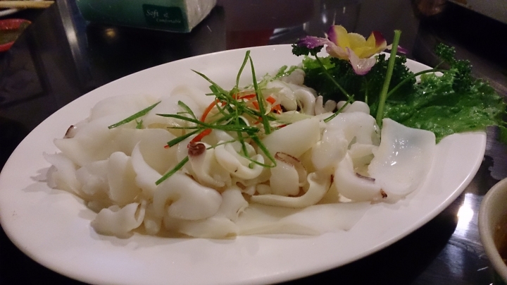 【美食。食記】台北 中山 海馬香酥 內行門路 小張龜山島 海鮮 在地 熱炒 啤酒 蝦