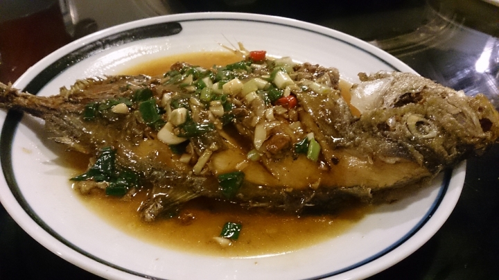 【美食。食記】台北 中山 海馬香酥 內行門路 小張龜山島 海鮮 在地 熱炒 啤酒 蝦