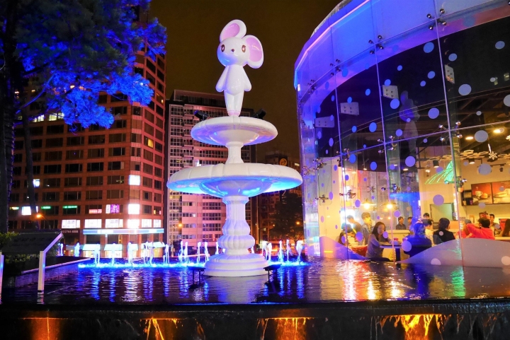 【台北信義區 | 活動】雨夜中的浪漫耶誕廣場★阪急百貨愛。Sharing聖誕活動